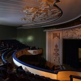 galerie espace art le comoedia brest exposition contemportain art patrimoine historique culture sculptures bas relief cinema theatre batiment art deco