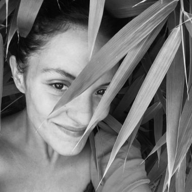 Photo portrait noir et blanc Neila Serrano