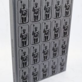 Livre - Kouka Ntadi - Guerrier Bantu - Couverture grise - Bantu Le Livre