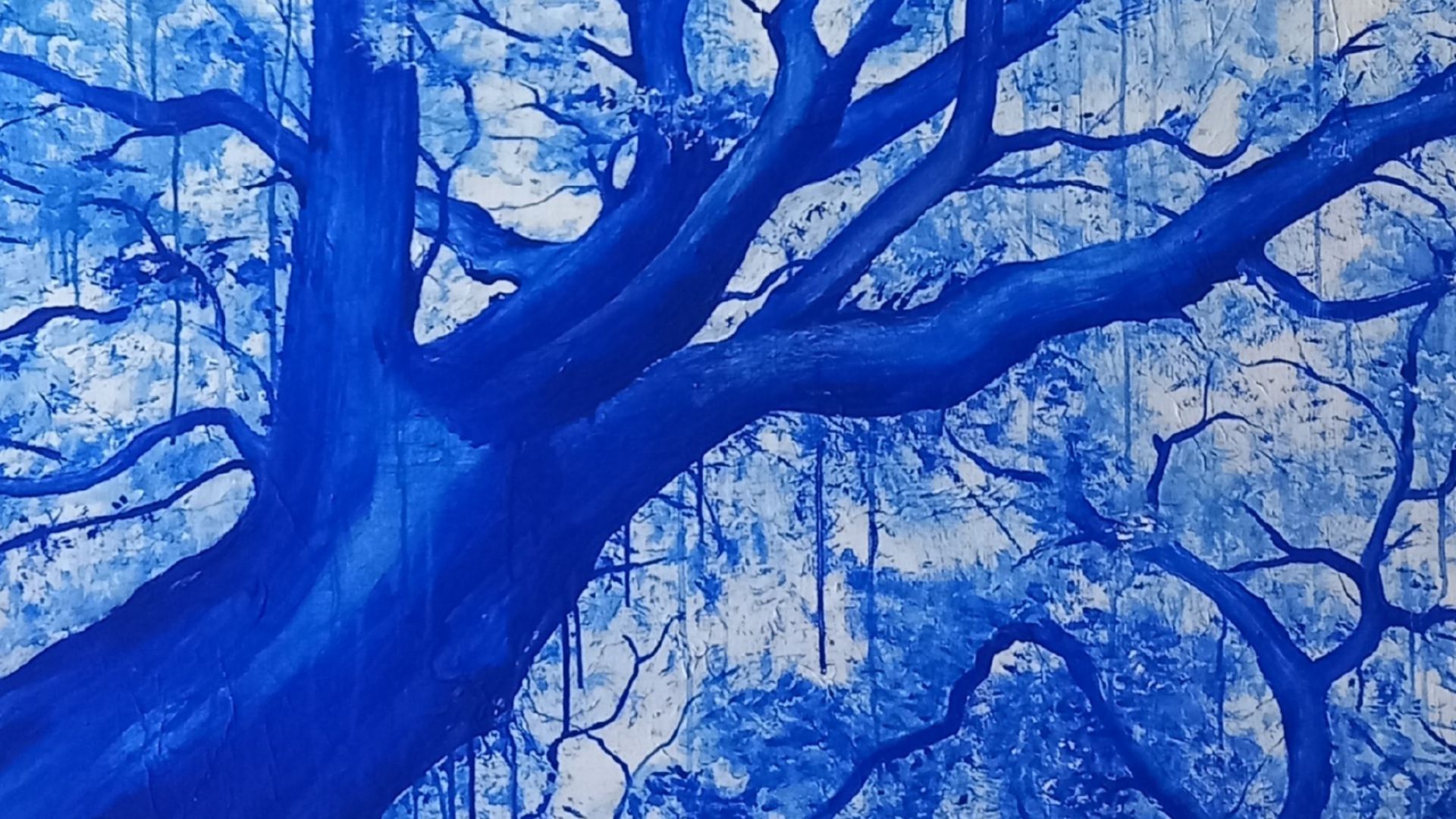 peinture des arbres en bleu