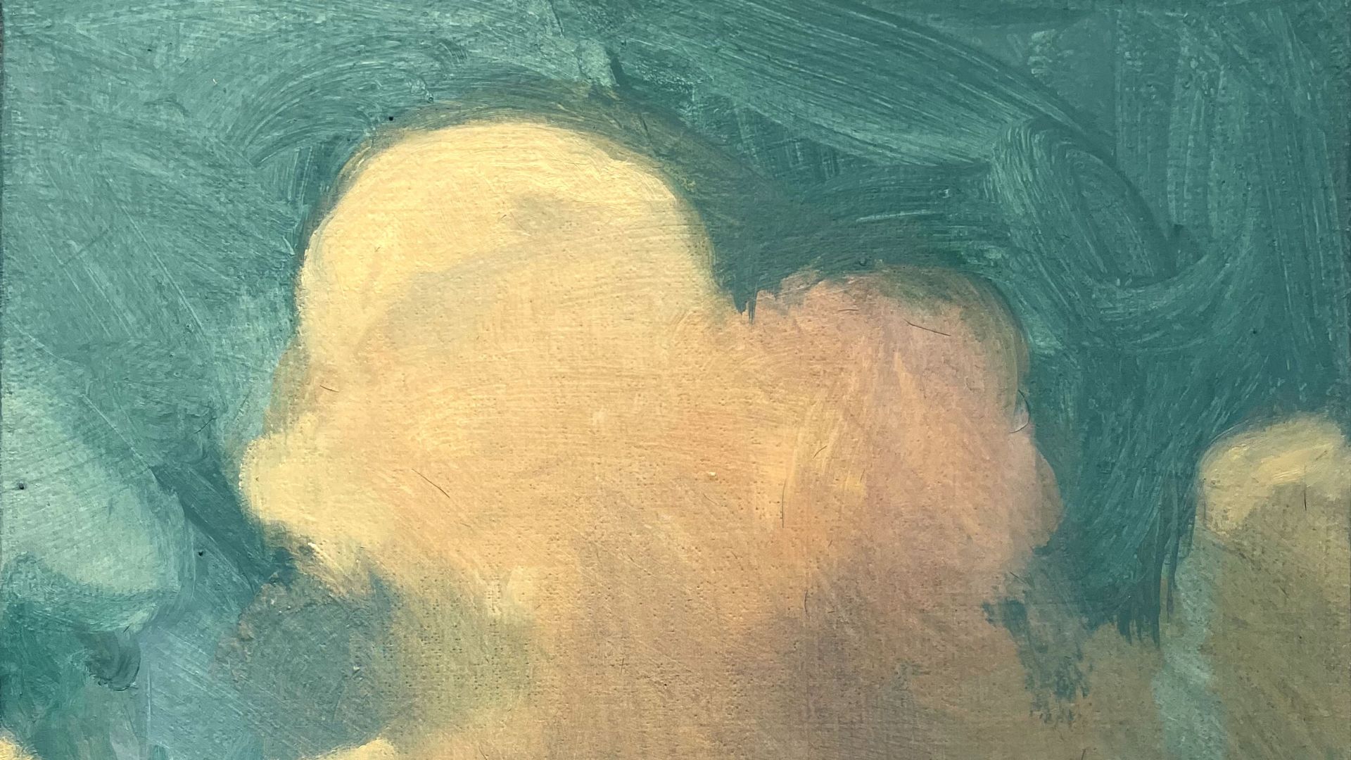 nuages jaunes au dessus de la mer