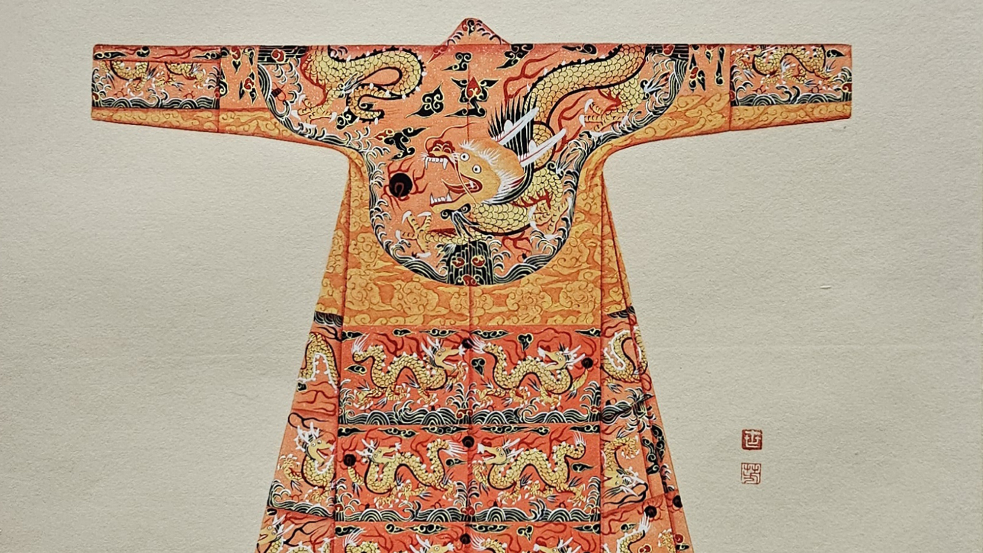 Costume chinois à motifs