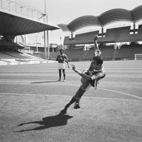 Les yeux dans les bleus 81